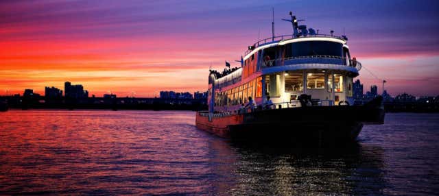 Balade en bateau sur le fleuve Han au coucher de soleil