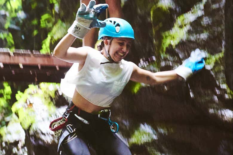 Salto sul fiume Arenal