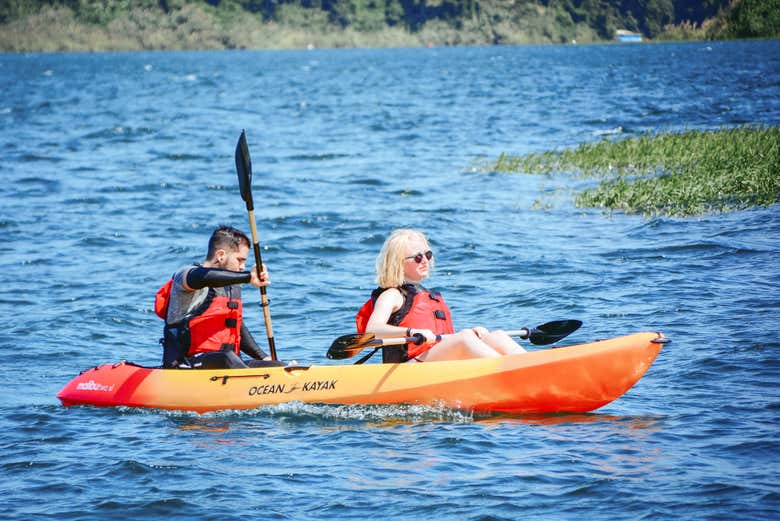 Pagayez sur le lac Arenal