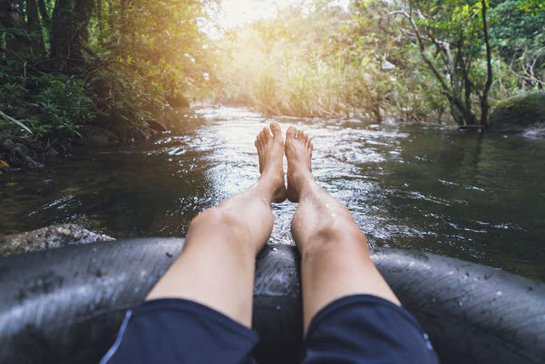 Haciendo tubing en el río Agujitas