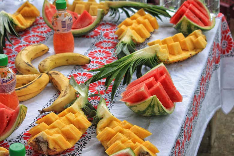 Aperitivo de fruta fresca
