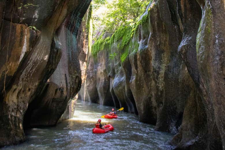 Atravessando o cânion 