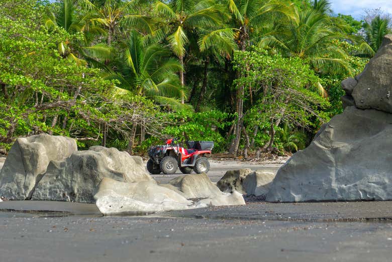 Quad en la selva de Manuel Antonio