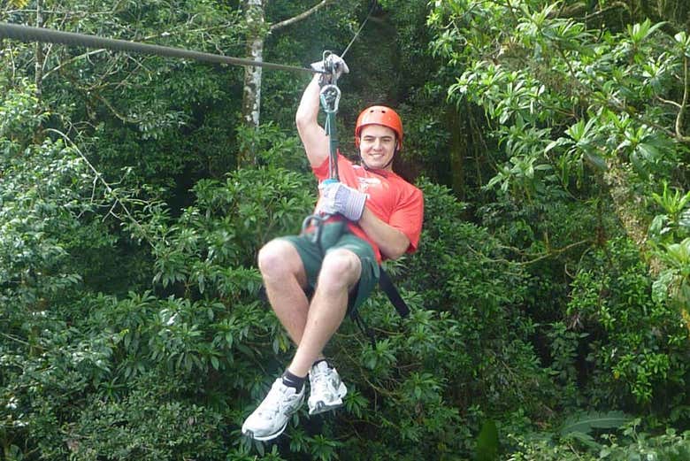 Tirolina en Manuel Antonio
