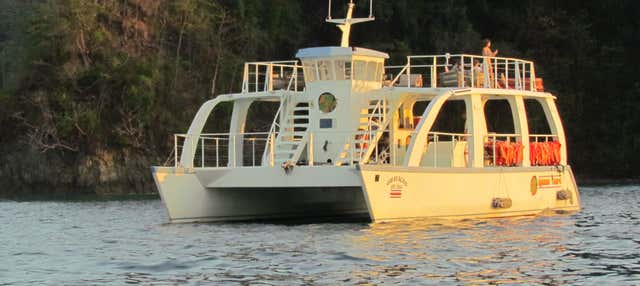 Paseo en catamarán y snorkel en Manuel Antonio