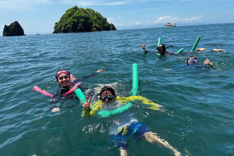 En la parada para hacer snorkel en Isla Tortuga