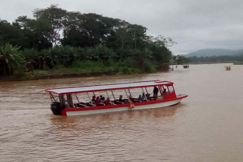 In barca sul fiume Tárcoles