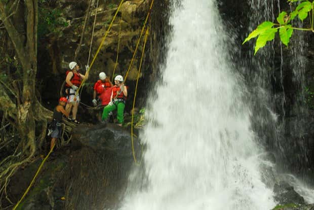 Praticaremos rapel em duas cascatas