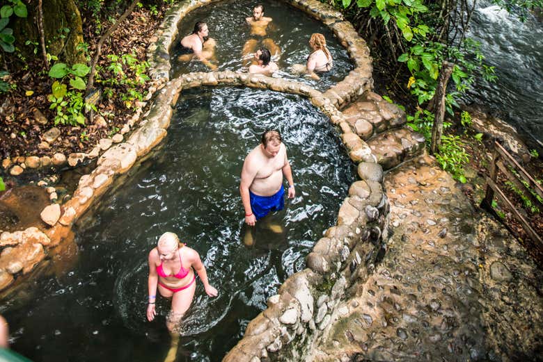 Remojón en las aguas termales
