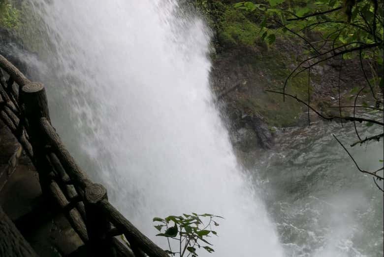 Detalle de la catarata La Paz