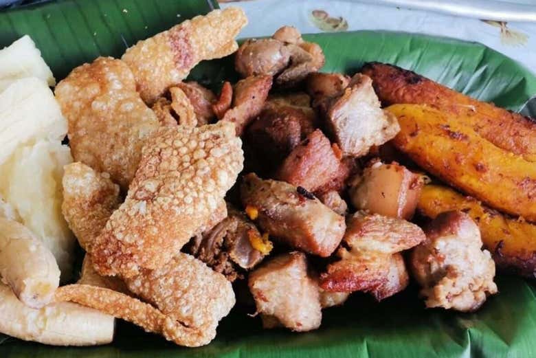 Deleitaos con el auténtico chicharrón costarricense