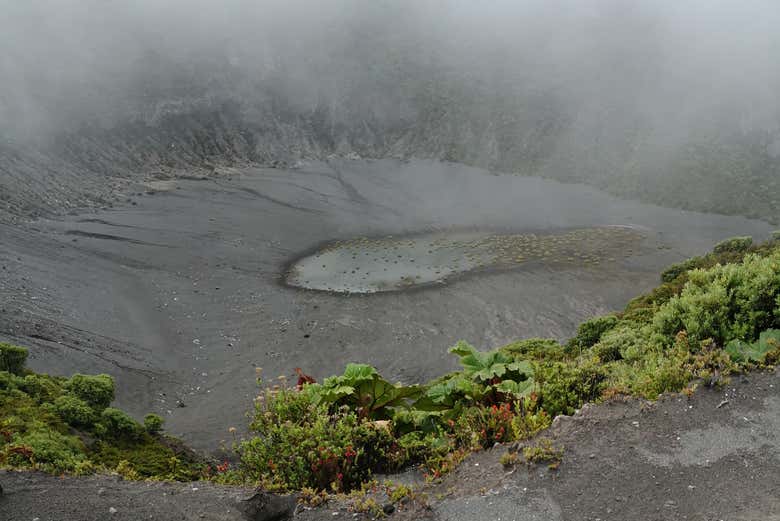 Exploring Irazú Volcano