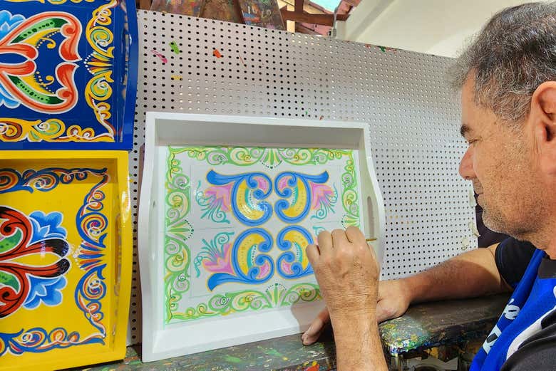 Artesão na vila de Sarchi
