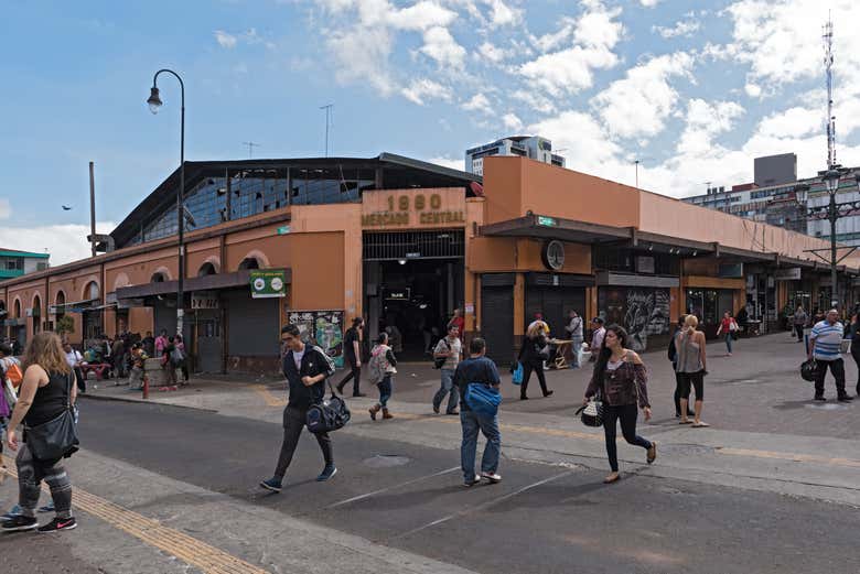 Heading to the San José Central Market