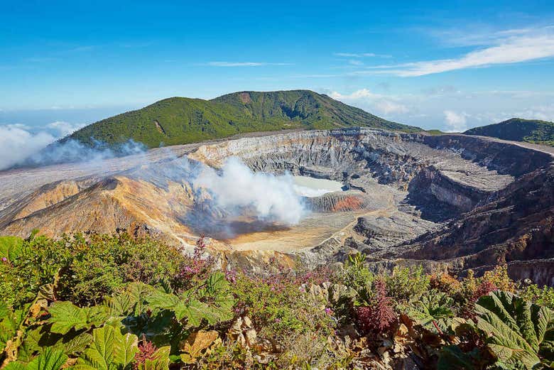 Vistas del volcán Poás