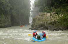 Rafting dans la rivière Pacuare