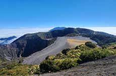 Excursion au Volcan Irazú, Vallée d’Orosi et Jardins Lankester