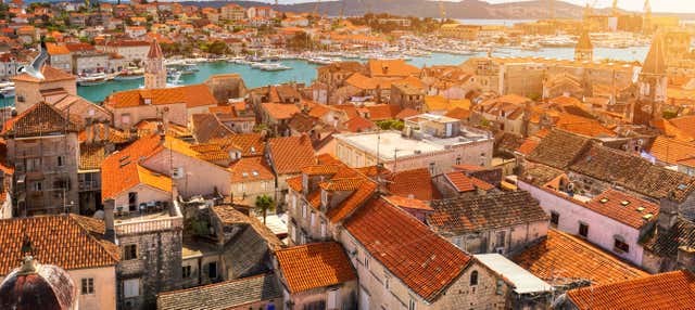 Excursión al Lago Azul y Trogir