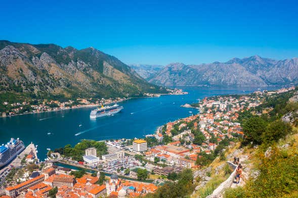 Excursão à baía de Kotor