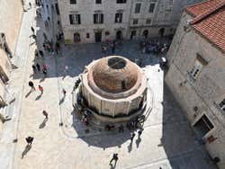 Fuente de Onofrio desde las murallas