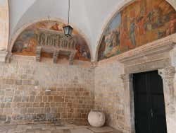 Gli affreschi del Monastero francescano