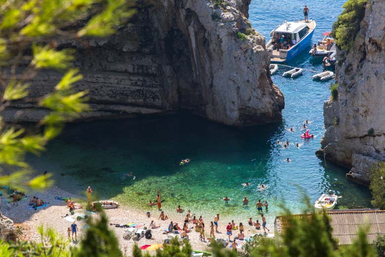 La crique de Stiniva Cove