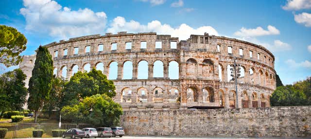 Entrada al Anfiteatro de Pula
