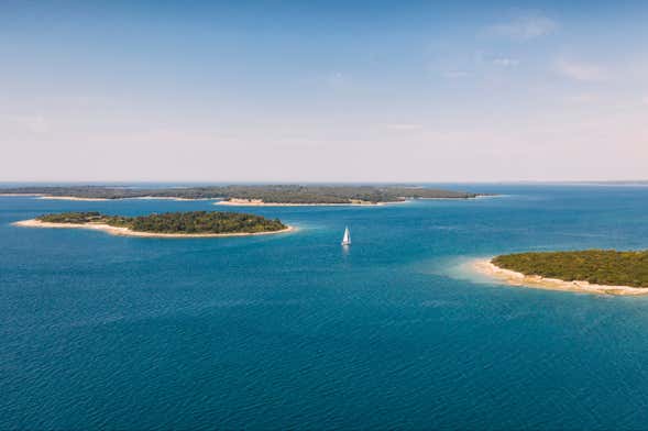 Paseo en barco por el Parque Nacional de las islas Brijuni