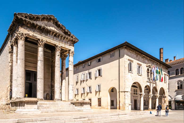 Gain deeper insight into the area's history