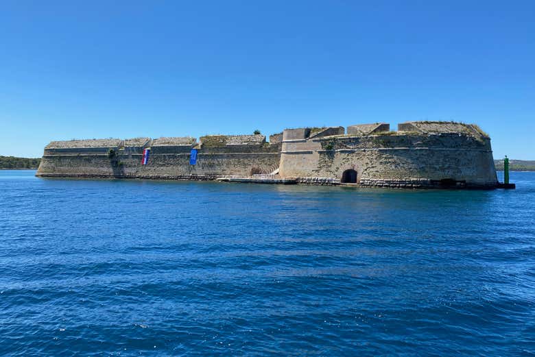 Contemplando de cerca el fuerte de San Nicolás