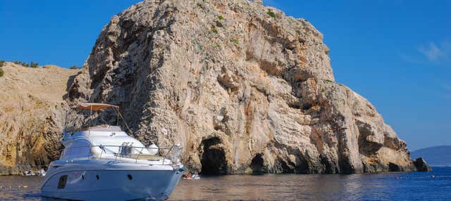 Excursão de barco à Gruta Azul