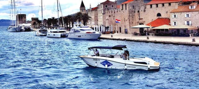 Excursión en barco al Lago Azul y Trogir