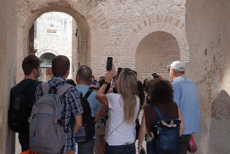 Get great photos of Split's architectural marvels
