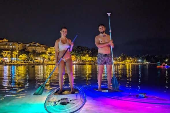 Paddle surf ao anoitecer em Split