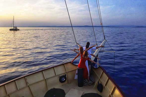 Paseo en barco por Split al atardecer