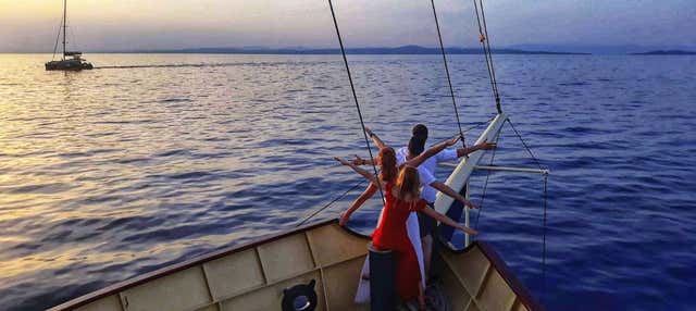 Paseo en barco por Split al atardecer