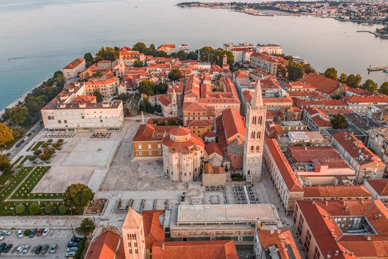 Vue aérienne sur le centre historique de Zadar