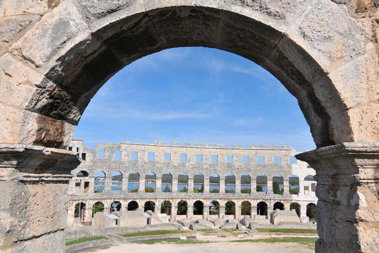 Arco del Anfiteatro de Pula
