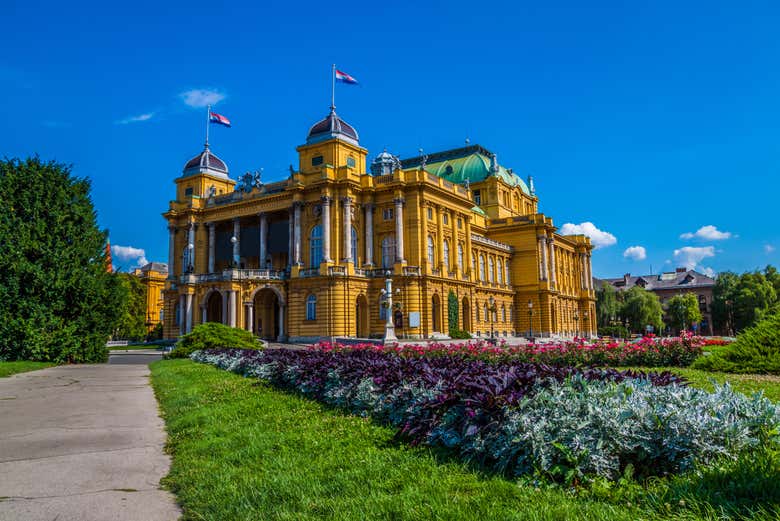 Admire the National Theater of Zagreb