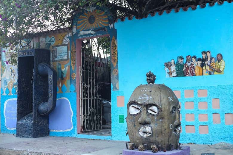 See homages all over the city