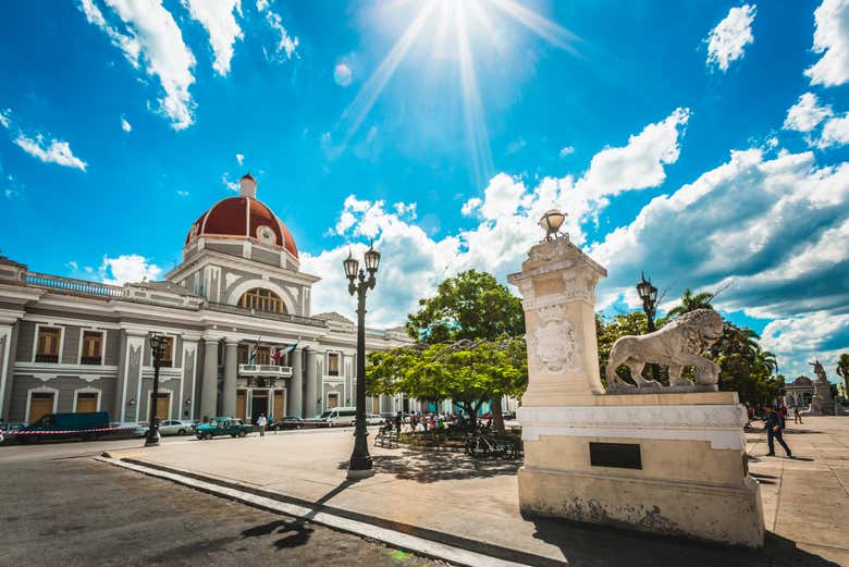 Centro de Cienfuegos al anochecer