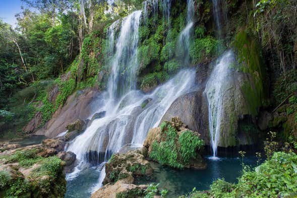 Soroa Waterfall Trekking Tour