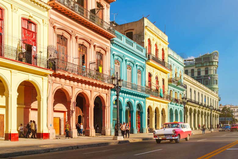 Casas coloridas em Havana