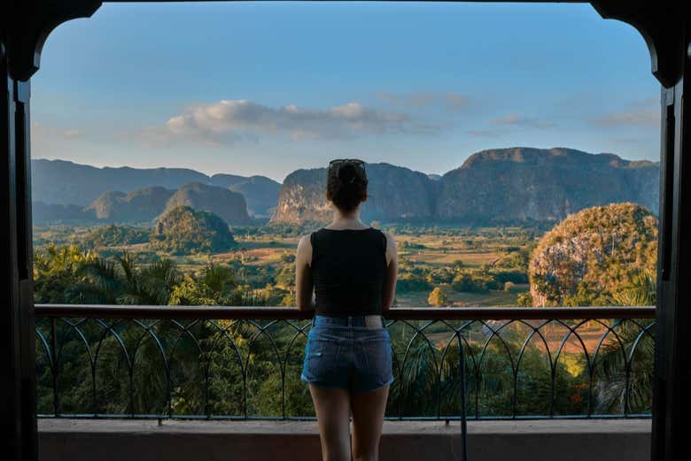 Contemplando a vista de Viñales