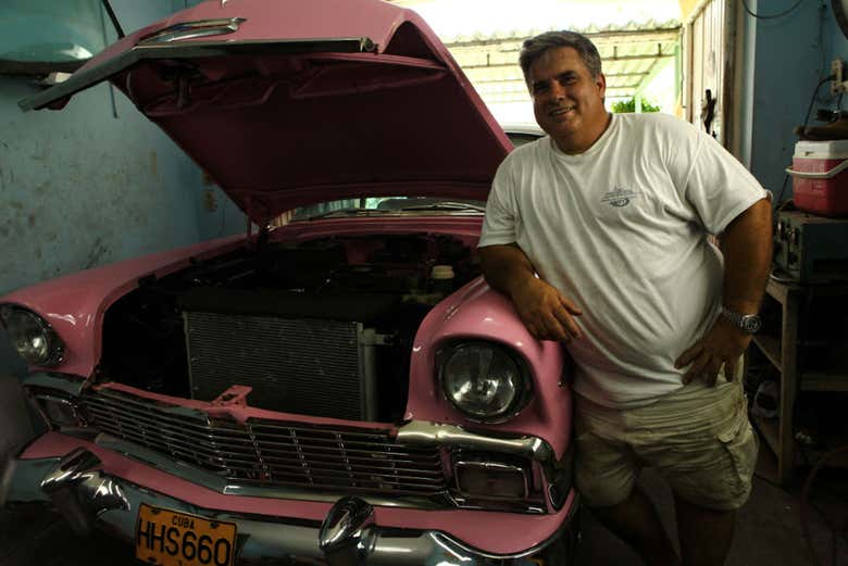 De visita por el taller de coches clásicos
