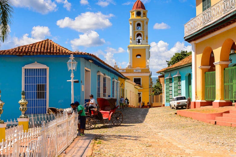 Exploring the colourful streets of Trinidad