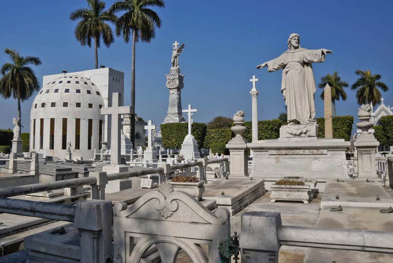 Tombe del cimitero di Cristoforo Colombo