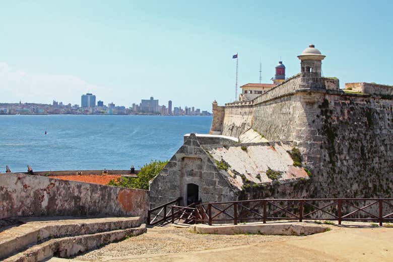 Muros del castillo de los Tres Reyes del Morro