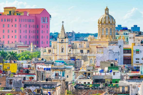 Visita a un taller de arte de La Habana