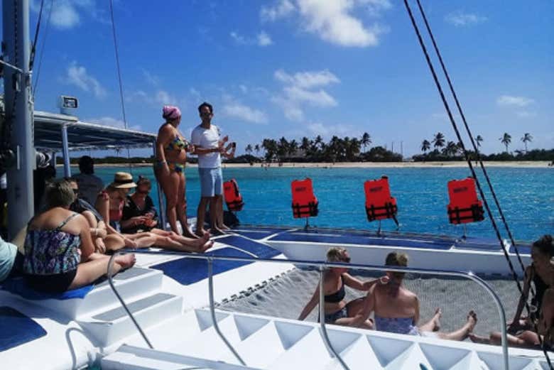 Durante el paseo en catamarán